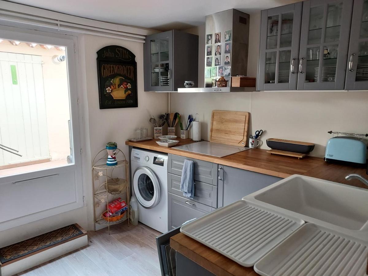 Appartement Rez-de-chaussée Privatif Spacieux 3* D'une Centre Hyères
